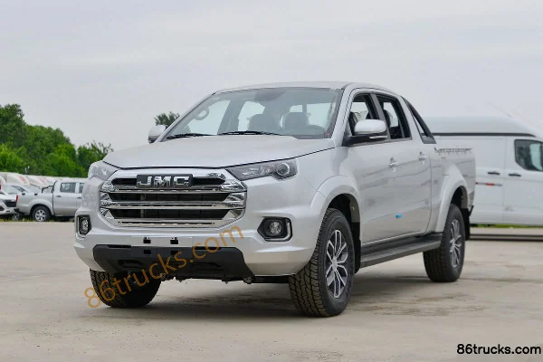 JMC Yuhu 7 2020 model Zunxiang Edition 2.0T diesel 142hp manual 4WD long-wheelbase double-row pickup Cab (3) | 86Trucks
