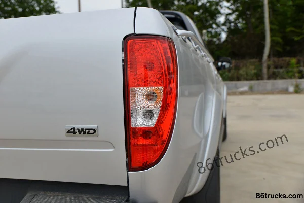 JMC Yuhu 7 2020 model Zunxiang Edition 2.0T diesel 142hp manual 4WD long-wheelbase double-row pickup Official Photos (2) | 86Trucks