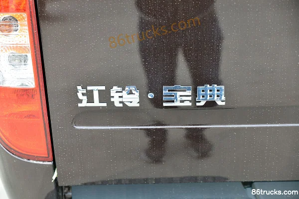 JMC New Baodian 2022 Comfort Edition 2.5T Diesel 140 hp Manual 2WD Long Wheelbase Double Cab Pickup (China VI) Official Photos (3) | 86Truck