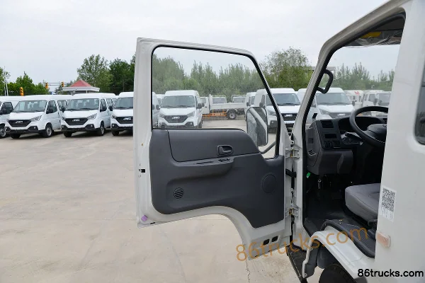 JMC Shunda Small Truck 122hp 4X2(6 wheels) 3.3m Crew Cab Flatbed Light Truck (China VI) (1) | 86Trucks