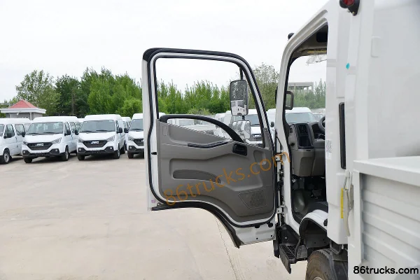 JMC Kaiyun 143 hp 4X2(6 wheels) 4.1m Single Row Flatbed Light Truck (China VI) Cab (1) | 86Trucks