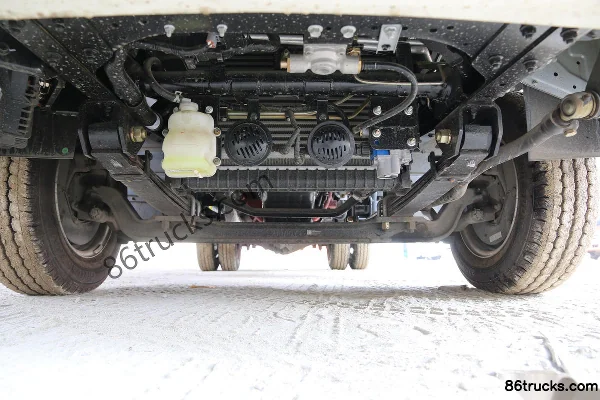 Foton Ollin Jieyun Classic Edition 132hp 4X2(6 wheels) 4.14m single-row van light truck Chassis (1) | 86Trucks