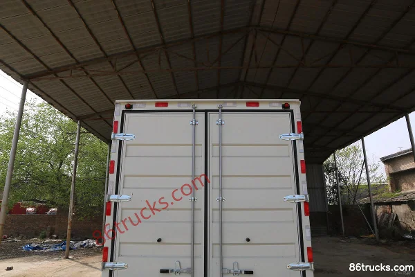 Foton Ollin Jieyun Classic Edition 132hp 4X2(6 wheels) 4.14m single-row van light truck Body (1) | 86Trucks