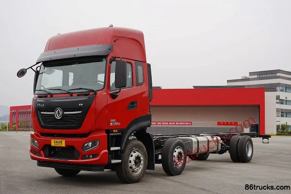 Dongfeng Commercial Vehicle Tianjin KR PLUS 300 hp 6X2(8 wheels) 7.7m Wing Opening Box Cargo Truck (High Roof Double Sleeper) Exterior (3)