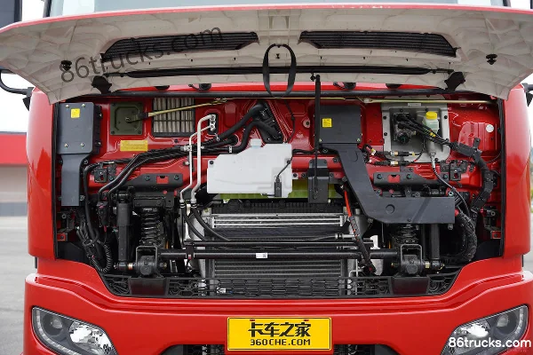 Dongfeng Commercial Vehicle Tianjin KR PLUS 300 hp 6X2(8 wheels) 7.7m Wing Opening Box Cargo Truck (High Roof Double Sleeper) Chassis (1)