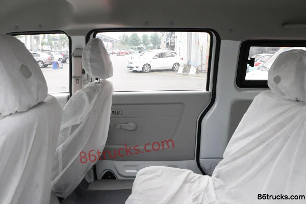 Jinbei New Haishi S 2021 Business Central AC 102hp 1.5L 7-Seat Van Cargo Box (3) | 86Trucks