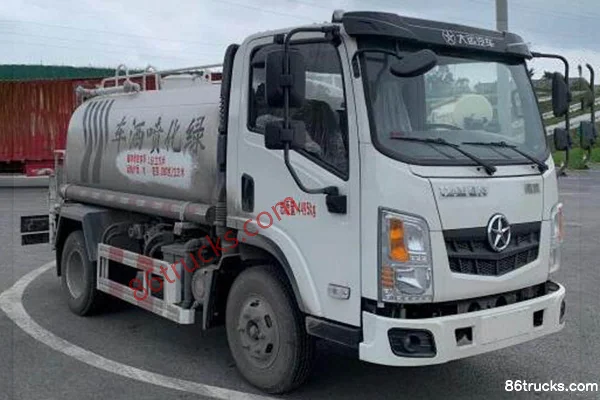 Dayun Dayun Yitu water sprinkler truck