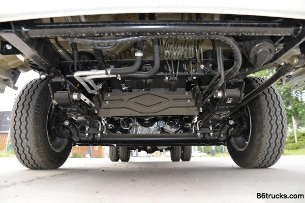 Foton Xiangling M2 1.5L 122hp 4X2(6 wheels) 3.7m Refrigerated Truck (Hongxingda Brand) Chassis (1) | 86Trucks
