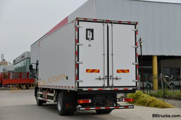 Foton Auhang R Series 245 hp 4X2(6 wheels) 6.6m refrigerated truck (China VI) (axle ratio 4.875) Body (3) | 86Trucks