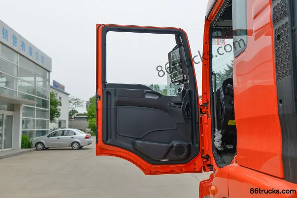 Sinotruk Sitrak G5 Heavy Truck 270 hp 4X2(6 wheels) 7.52m Van Cargo Truck (China VI) Cab (1) | 86Trucks