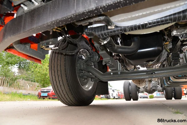 Sinotruk Sitrak G5 Heavy Truck 270 hp 4X2(6 wheels) 7.52m Van Cargo Truck (China VI) Chassis (2) | 86Trucks