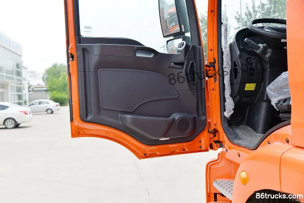 Sinotruk Sitrak SITRAK G5 camion porteur 250 ch 4X2(6 roues) 6,8 m AMT automatique à ridelles Cabine (2) | 86Trucks
