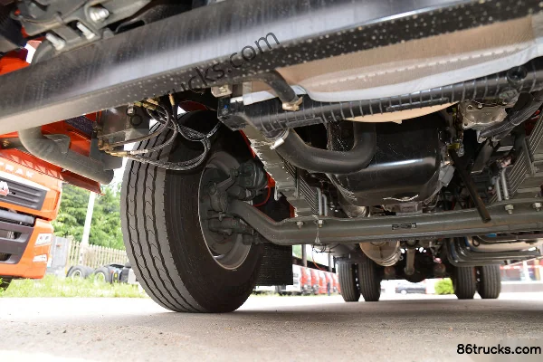 Sinotruk Sitrak SITRAK G5 camion porteur 250 ch 4X2(6 roues) 6,8 m AMT automatique à ridelles Châssis (2) | 86Trucks