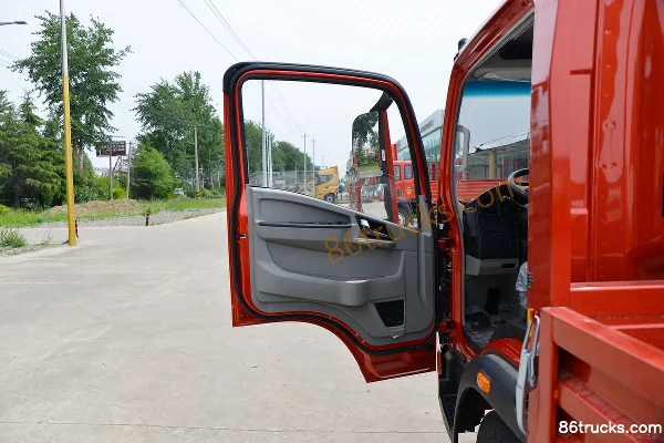 Sinotruk HOWO Tongshuai 150 hp 4X2(6 wheels) 4.15 m single-row flatbed light truck (China VI) (Medium Body) Cab (1) | 86Trucks
