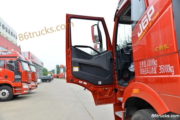 FAW Jiefang New J6P Heavy Truck Custom Edition 460 hp 4X2(6 wheels) AMT automatic tractor truck (China VI) Cab (1) | 86Trucks