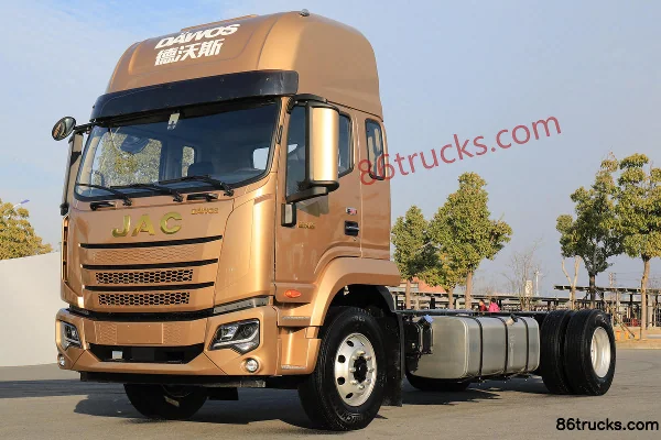 JAC Dewos T9 220hp 4X2(6 wheels) 6.8m Semi-row Livestock Cargo Truck (China VI) Exterior (3) | 86Trucks