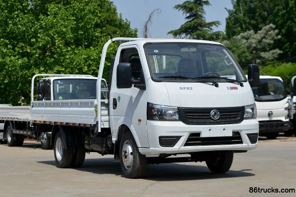 Dongfeng T5 2025 Model 1.6L Gasoline 122hp 4X2(6 wheels) 5-Speed 4.03m Flatbed Mini Truck Exterior