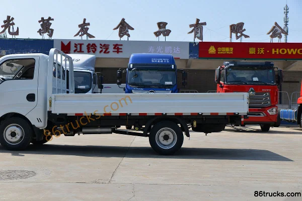 Dongfeng T5 2025 Model 1.6L Gasoline 122hp 4X2(6 wheels) 5-Speed 4.03m Flatbed Mini Truck Body (2) | 86Trucks