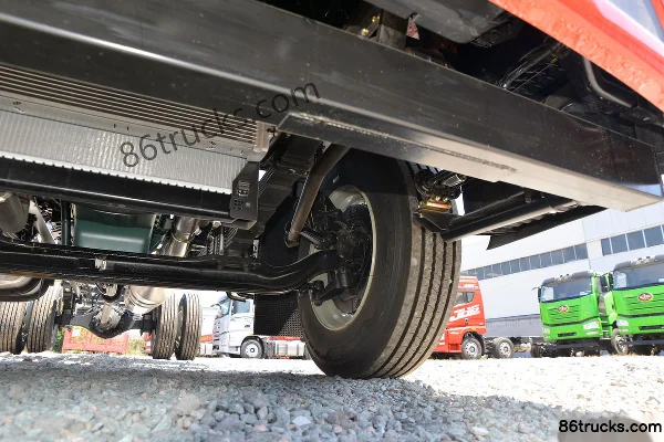 FAW Jiefang Qingdao JK6 Medium Truck 260 hp 4X2(6 wheels) 6.75m Grain Carrier Cargo Truck (China VI)(Mid Roof) Chassis (3) | 86Trucks