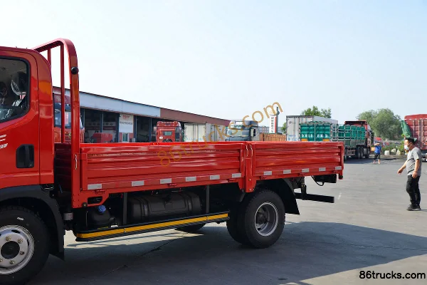 FAW Jiefang J6F 160 hp 4X2(6 wheels) 4.2m Single Row Flatbed Light Truck (China VI) Body (1) | 86Trucks