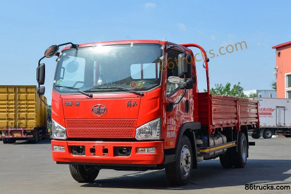 FAW Jiefang J6F Wide Body 160hp 4X2(6 wheels) 4.85m Semi-row Flatbed Light Truck (WLY 7-speed) Exterior (3) | 86Trucks