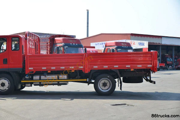 FAW Jiefang J6F Wide Body 160hp 4X2(6 wheels) 4.85m Semi-row Flatbed Light Truck (WLY 7-speed) (2) | 86Trucks