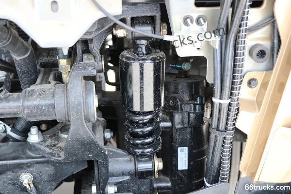 JAC Dewos T9 220 hp 4X2(6 wheels) 6.78m semi-panel stake truck (China VI) Chassis (3) | 86Trucks