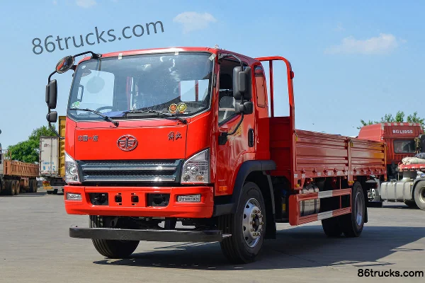 FAW Jiefang Hu V 130hp 4X2(6 wheels) 4.85m Semi-Row Flatbed Light Truck (5T Rear Axle) Exterior (3) | 86Trucks