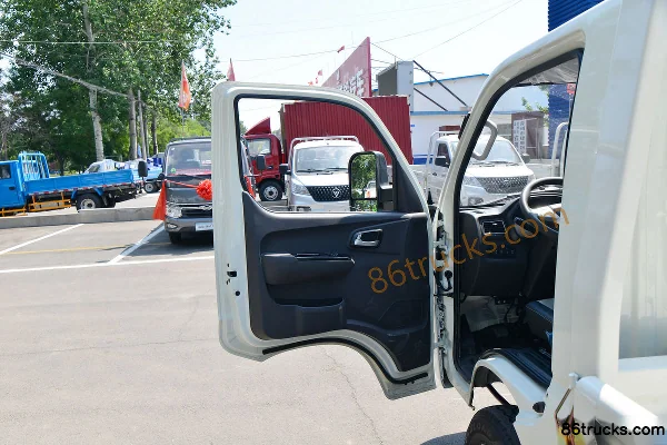 Foton Xiangling M2 version luxe 1,6 L 122 ch 4X2(6 roues) essence 3,3 m camion plateau simple cabine (1) | 86Trucks