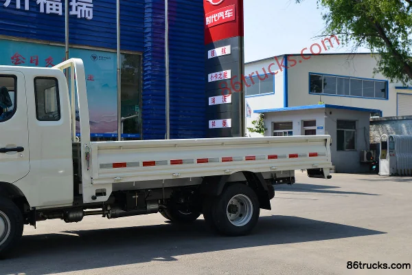 Foton Xiangling M2 Luxury Type 1.6L 122 hp 4X2(6 wheels) Gasoline 3.1m Single Row Flatbed Micro Truck Body (1) | 86Trucks