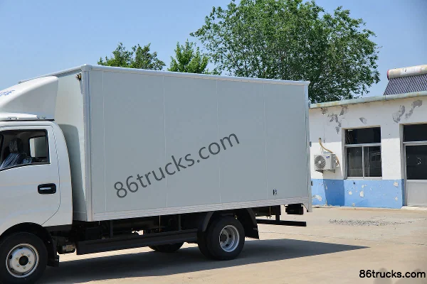 Ouling V5 Deluxe Edition 115 hp 4X2(6 wheels) 3.01m double-row van light truck (China VI) Body (1) | 86Trucks