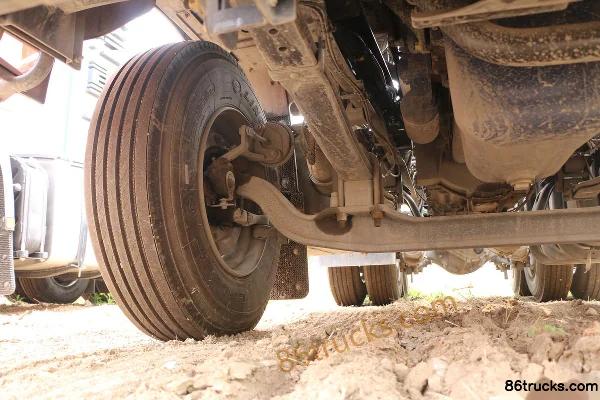 SHACMAN Cummins Delong New M3000 Lightweight Version 345 hp 6X4(10 wheels) Tractor Truck Chassis (2) | 86Trucks