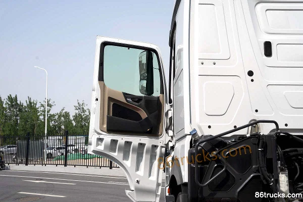Mercedes-Benz Nouvel Actros camion lourd 510 ch 6X4(10 roues) tracteur routier (modèle 2651 LS) (China VI) Cabine (2) | 86Trucks
