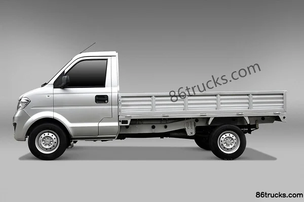Dongfeng C31 modèle 2019 version standard 1,5 L 112 ch 4X2(6 roues) essence 2,9 m cabine simple camion plateau micro utilitaire (China VI) E