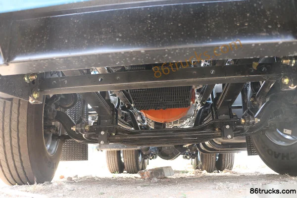 Foton AumanGTL Version Nord 470 ch 6X4(10 roues) Tracteur routier (China VI) Châssis (1) | 86Trucks