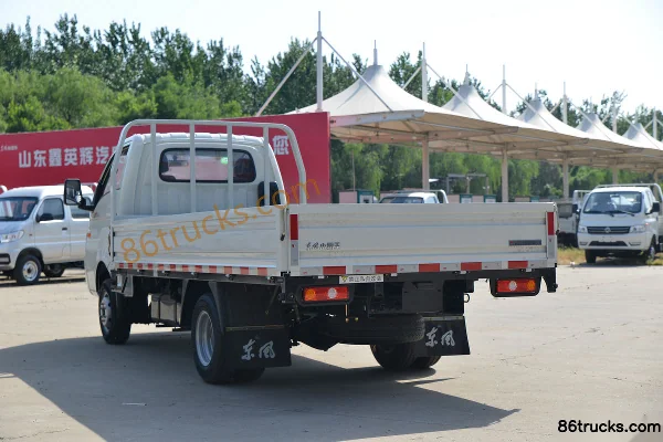 Dongfeng Xiaobawang W17 2L 133hp 4X2(6 wheels) 3.95m Single Row Flatbed Light Truck (China VI) Body (3) | 86Trucks