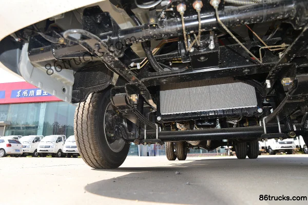 Dongfeng Xiaobawang W17 1.6L 123hp 4X2(6 wheels) 3.95m Single Row Flatbed Light Truck (China VI) Chassis (2) | 86Trucks