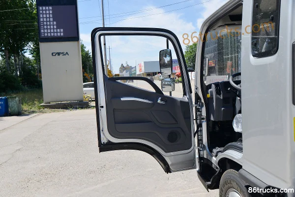 Foton Aoling Supersonic 156hp 4X2(6 wheels) 3.735m Refrigerated Truck (China VI) Cab (1) | 86Trucks