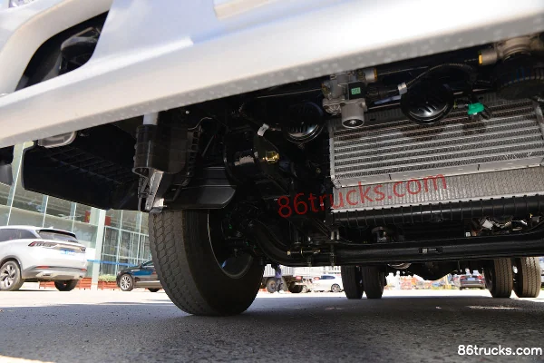 Foton Aoling Supersonic 156hp 4X2(6 wheels) 3.735m Refrigerated Truck (China VI) Chassis (2) | 86Trucks