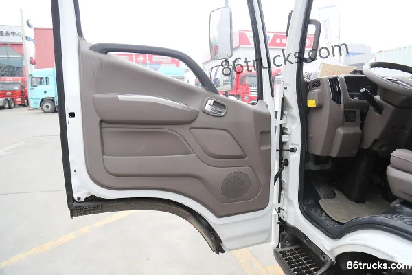 Foton Zhilan 4.5T 4.085m Pure Electric Refrigerated Truck (BJ5045XLCEVK) 100.27kWh 4X2(6 wheels) Cab (1) | 86Trucks