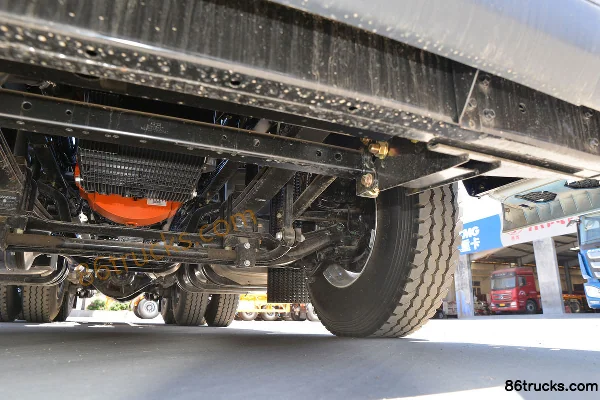 Foton AumanEST Northern Edition 520hp 6X4(10 wheels) AMT Automatic Tractor Truck (China VI)(2.846 Ratio) Chassis (3) | 86Trucks
