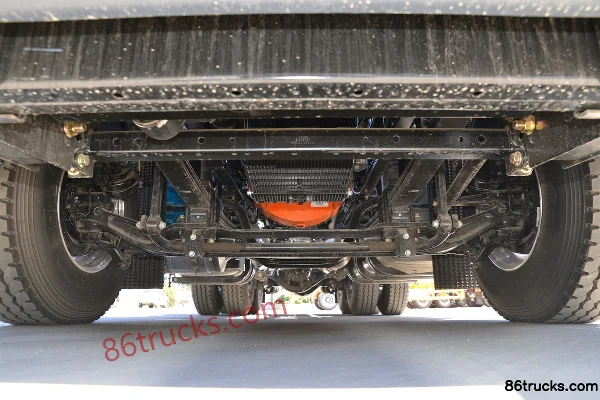 Foton AumanEST Northern Edition 520hp 6X4(10 wheels) AMT Automatic Tractor Truck (China VI)(2.846 Ratio) Chassis (1) | 86Trucks