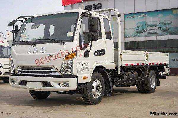 JAC Kangling J6 130 hp 4X2(6 wheels) 3.85m semi-row flatbed light truck (China VI) Exterior (3) | 86Trucks
