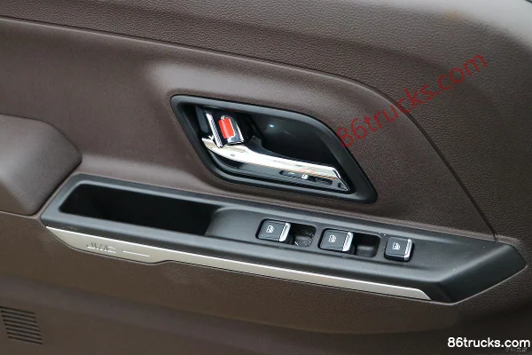JMC Shunda EV 4.5T 4.155m Single Row Pure Electric Flatbed Light Truck 89.13kWh 4X2(6 wheels) Interior (2) | 86Trucks