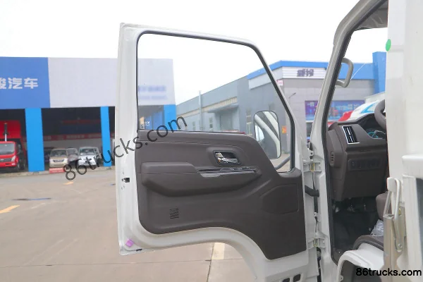 JMC Shunda EV 4.5T 4.155m Single Row Pure Electric Flatbed Light Truck 89.13kWh 4X2(6 wheels) Interior (1) | 86Trucks
