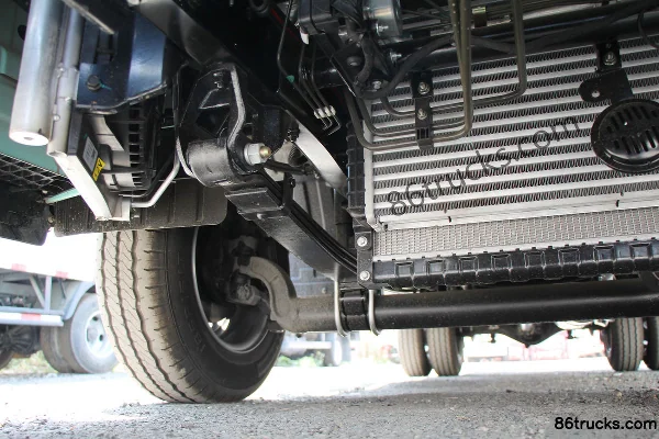 Foton Aoling M-Card 122hp 4X2(6 wheels) 3.7m Single Row Flatbed Light Truck (China VI) Chassis (1) | 86Trucks