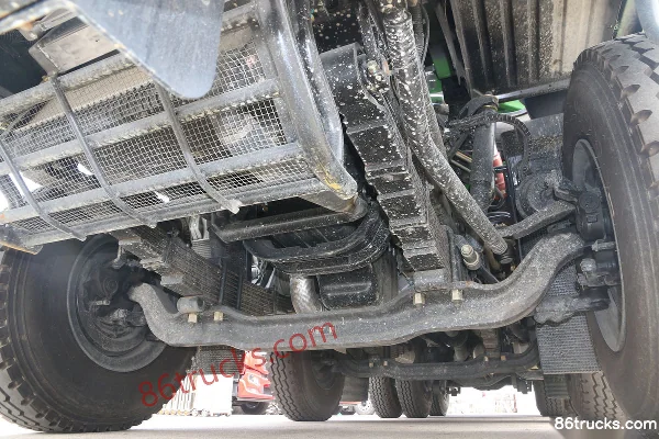 Dongfeng Commercial Vehicle Tianjin VR Heavy Truck 385hp 8X4(12 wheels) 7.3m dump truck Chassis (3) | 86Trucks