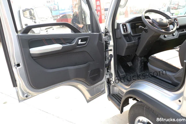 Foton Aoling M Card 122hp 4X2(6 wheels) 3.7m Single Row Van Light Truck (China VI) Cab (1) | 86Trucks