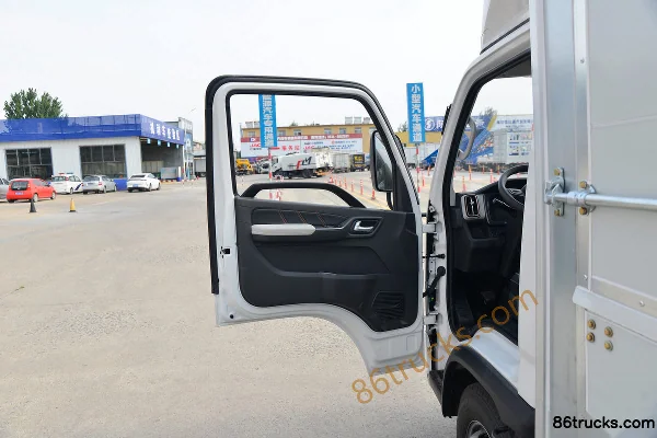 Foton Ollin M 122 ch 4X2(6 roues) petit camion fourgon à cabine simple 3,7 m (China VI) (1) | 86Trucks