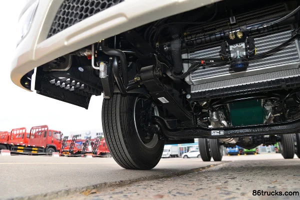 FAW Jiefang Lingtu 150 ch 4X2(6 roues) camion frigorifique 4,05 m (China VI) Châssis (2) | 86Trucks